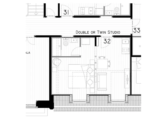 Ah33 - Estudios 4*