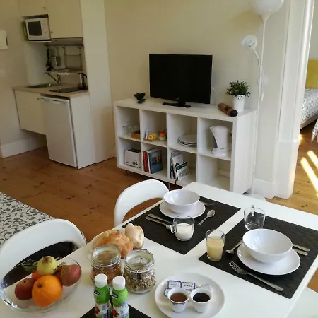 Guest house Ah33 - Estudios Coimbra